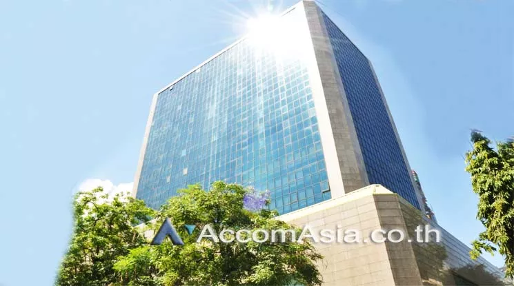  2  Office Space For Rent in Silom ,Bangkok BTS Surasak at Sethiwan Tower AA11757
